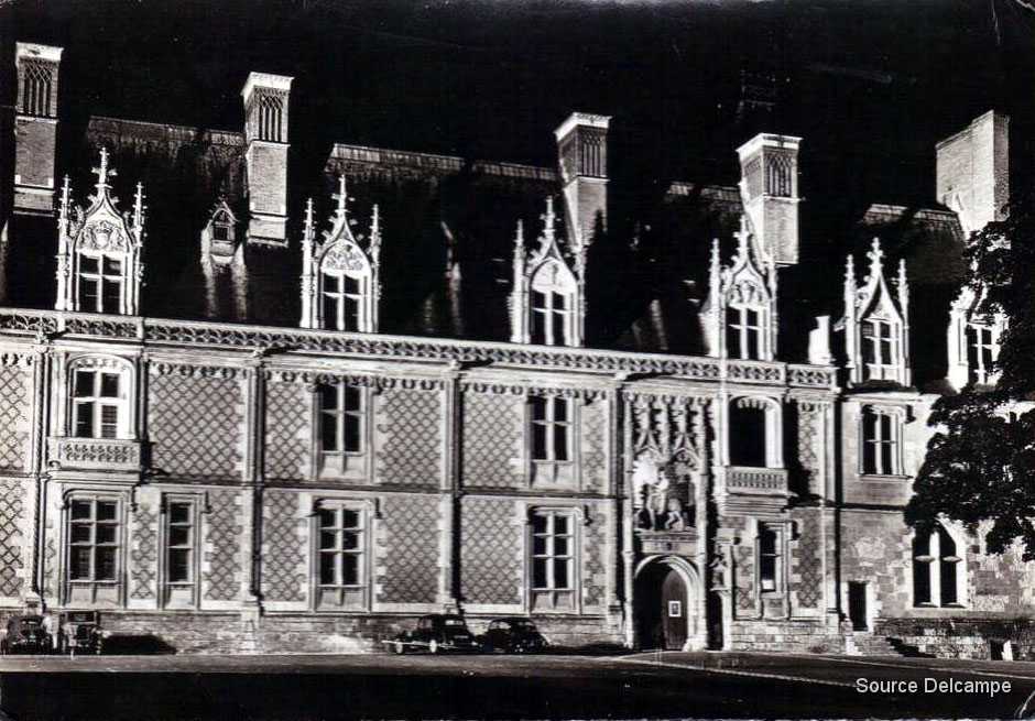41 Blois Le Chateau.jpg